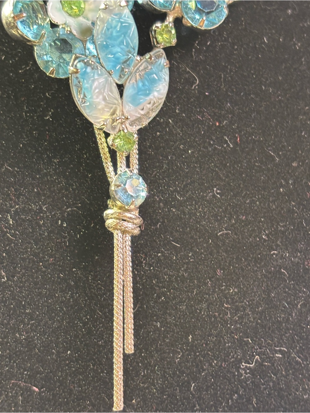 icy blue & green flower brooch - Picture 5 of 9